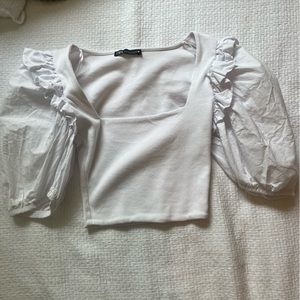 zara puff sleeves only worn once